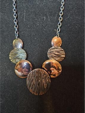 Liz Claiborne 16" Dark Blue Chain Necklace Copper Tone Textured Disks Costume